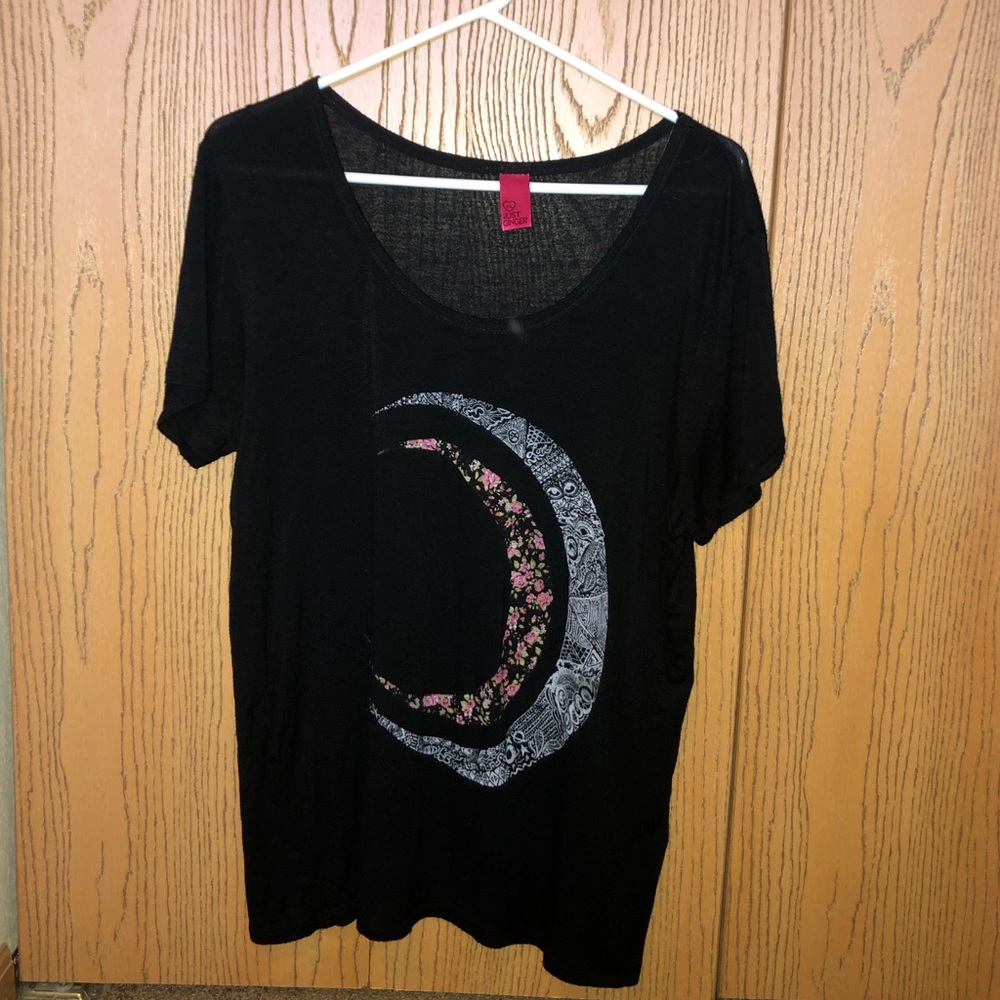 Casual shirt with moons